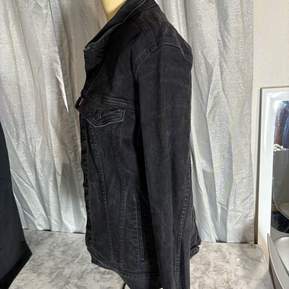 Vintage Levi’s Jean jacket for men size Large - Picture 5 of 16